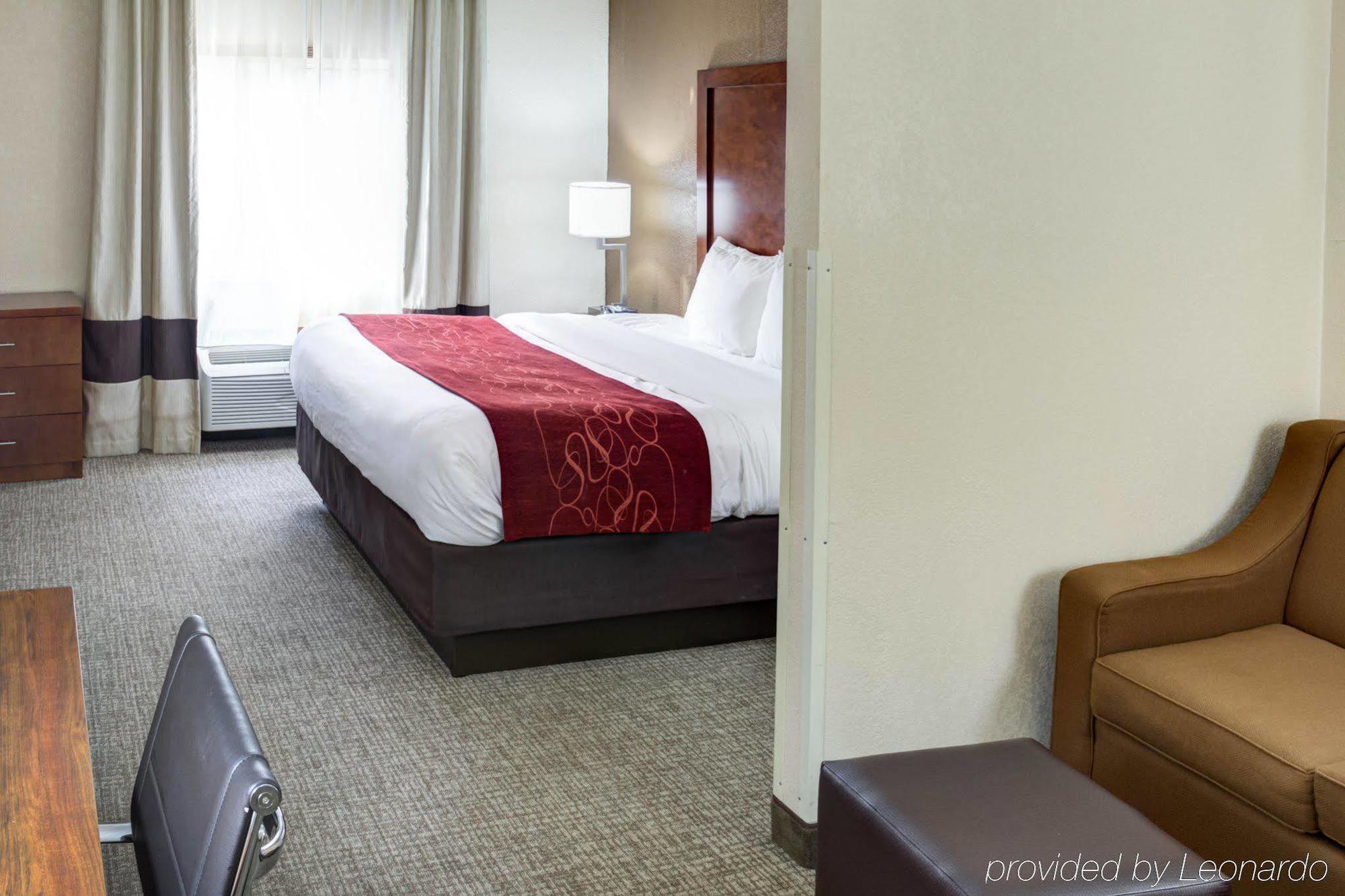 Comfort Suites Omaha Northwest Esterno foto